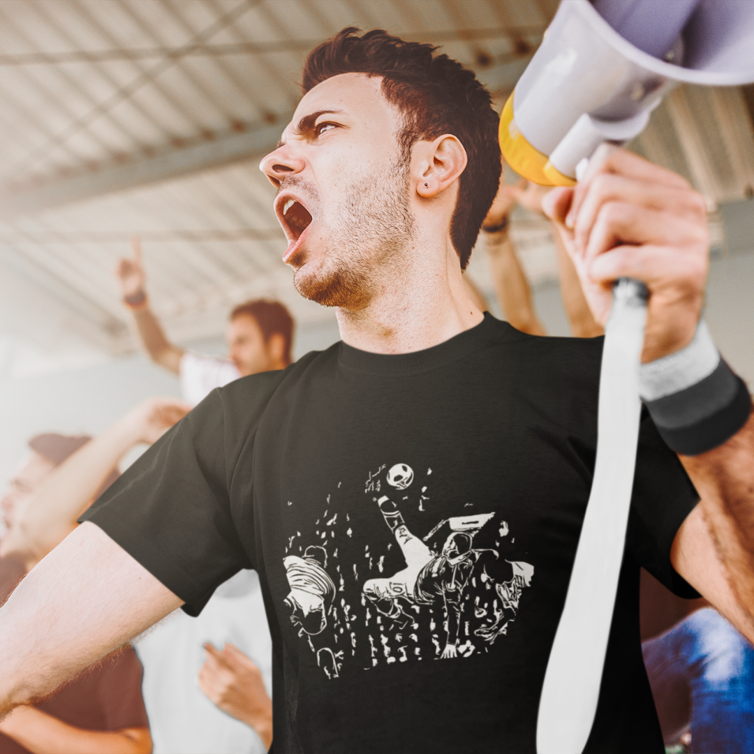 Derby Overhead (Rooney) - lifestyle on-body photo